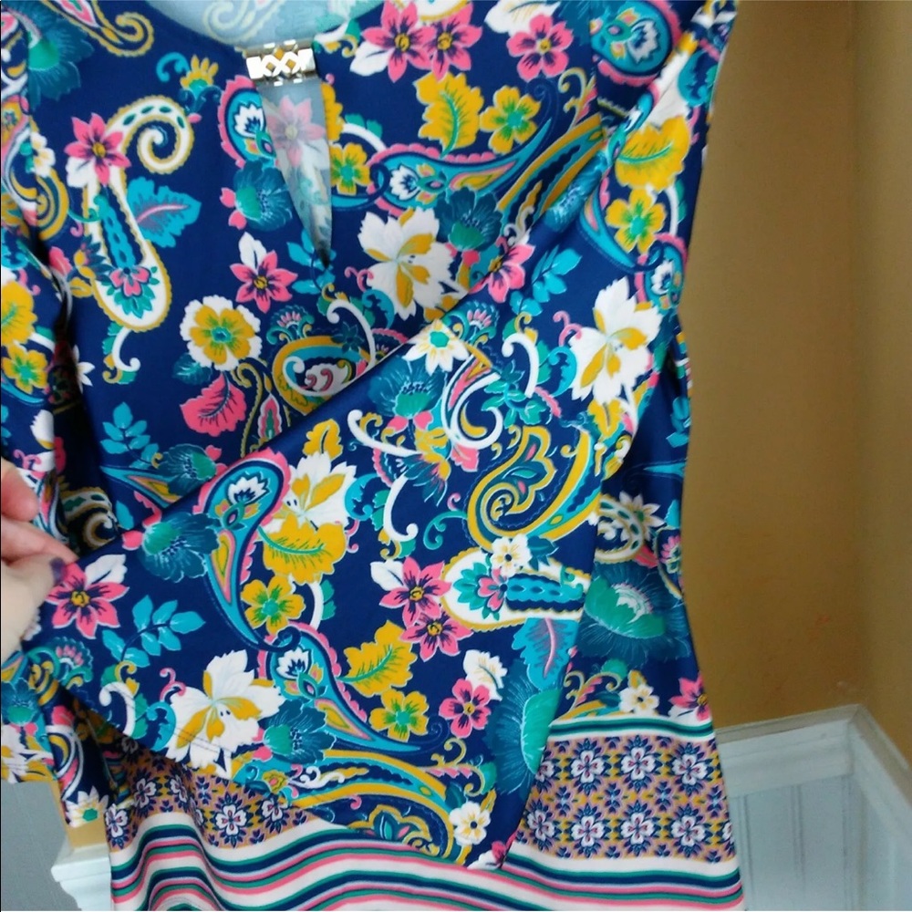 Valerie Stevens boho s top bell sleeves - Picture 5 of 11